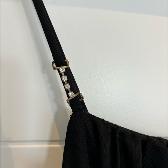 Formal Dress - Picture 4 of 7